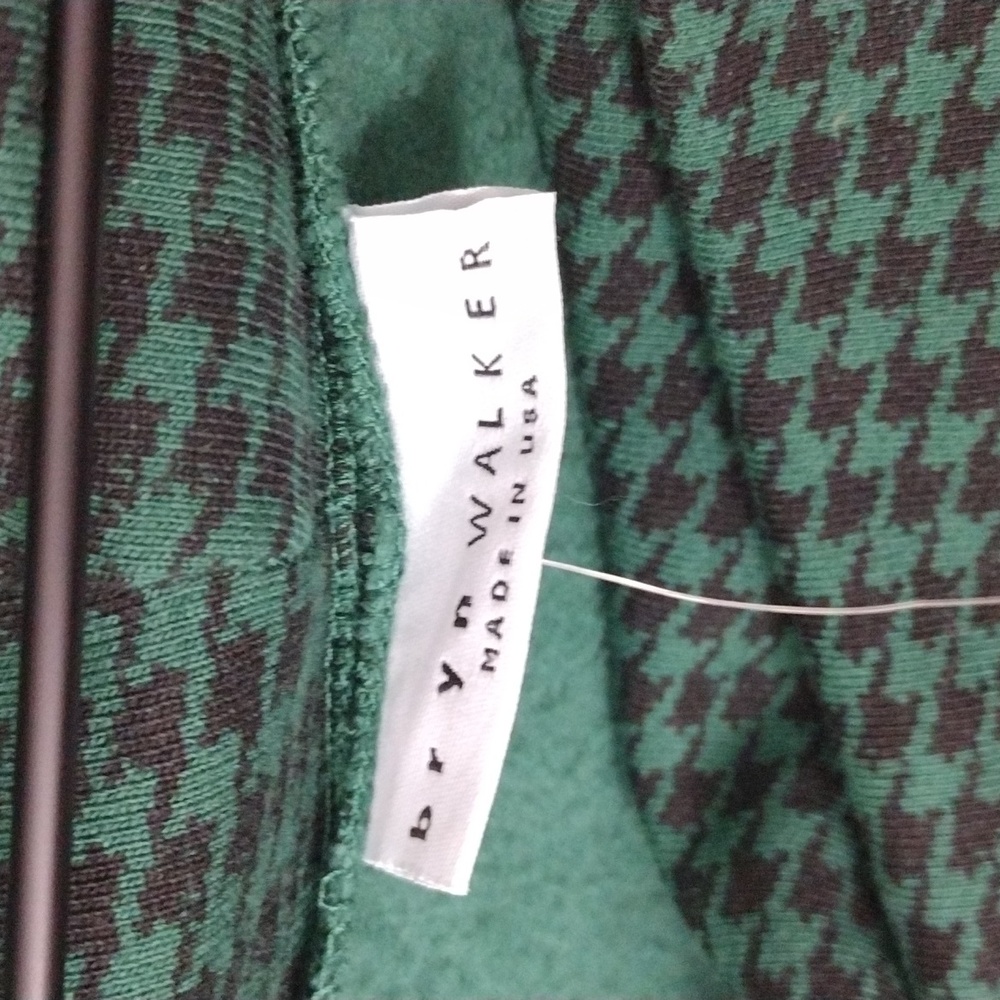 Sweater Tunic size M Black & Green Organic Bamboo -Bryn Walker NWT - Picture 4 of 8